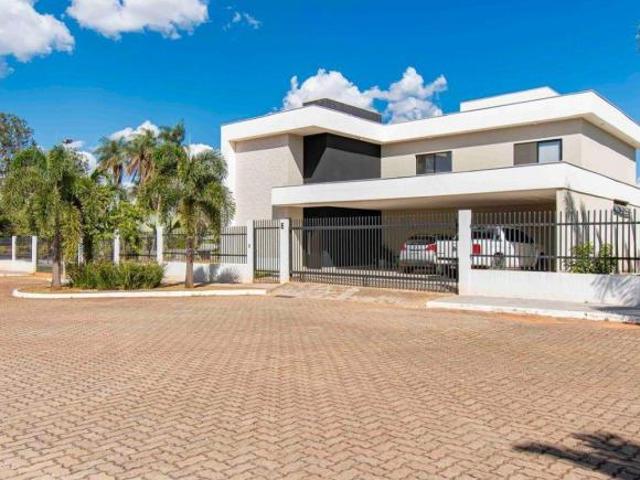 Casa 3 quartos sendo 3 suítes no Park Way Brasília DF