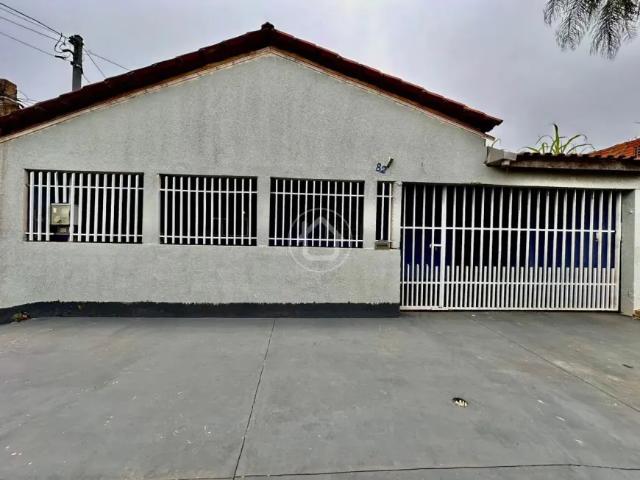 Casa 3 quartos sendo uma suíte