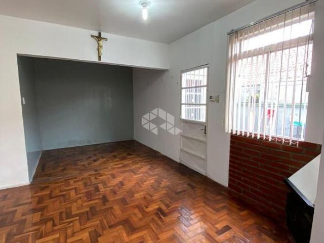 Casa 3d com suíte e 2 vagas
