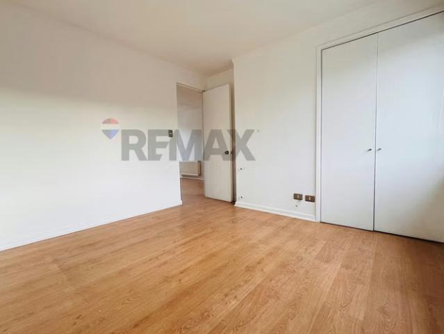 Casa 3d c/piscina y quincho, santa elena chicureo | 3 dormitorios por 7900.00 en Colina