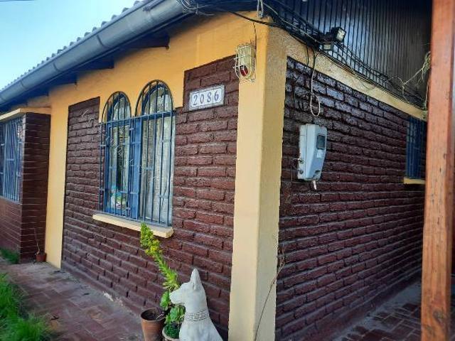 Casa 3D 2B, servicios, lavadero, gran cocina, protecciones