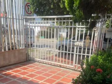 Casa en alquiler en Crespo - Seguridad privada