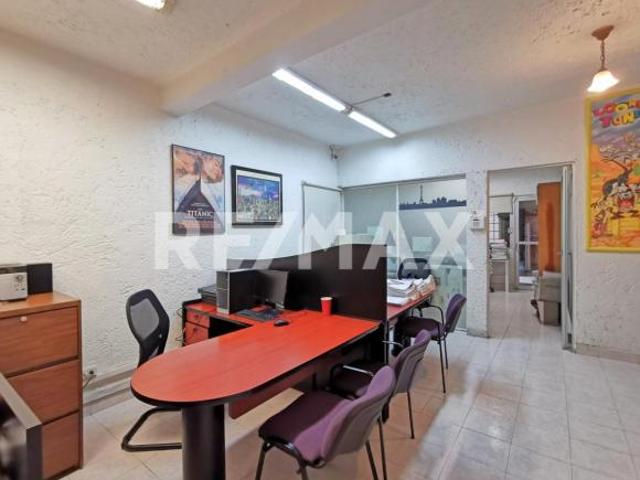 CASA 474m2 / 4 AUTOS / ADAPTADA COMO OFICINA 4
