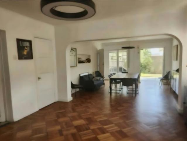 Casa 476M² | 6 dormitorios por 18500.00 en Providencia