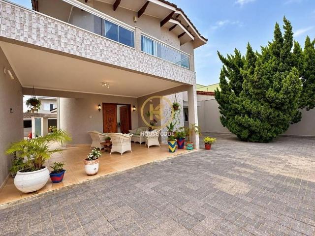 Casa, 400 m² Venda por R$1.900.000ou Aluguel por R$15.584,89/mês Centro Peruíbe/sp