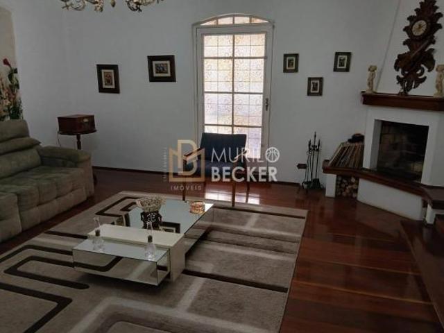 Casa 400m² 03 Quartos À venda / Locação Jd Apolo