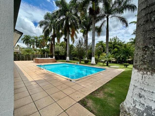 Casa 400m²a venda em Condominio Fechado a 800m do centro da cidade Guararema´SP