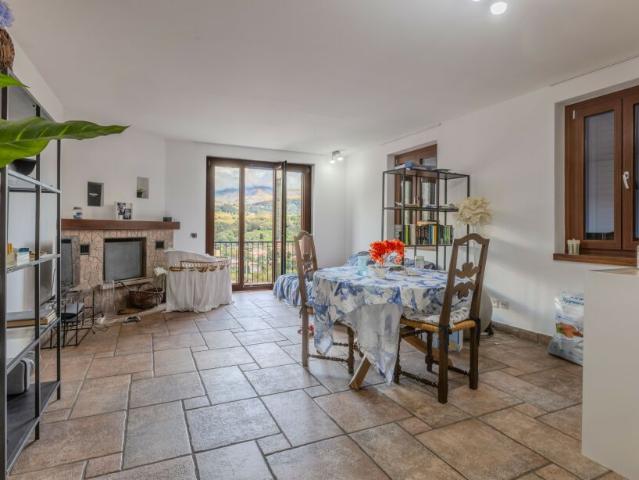 CASA 4.5 LOCALI CON MONOLOCALE ANNESSO E VISTA A TORRICELLA