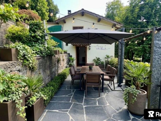 CASA 4.5 LOCALI DA RINNOVARE CON AMPIO TERRENO AD ARANNO