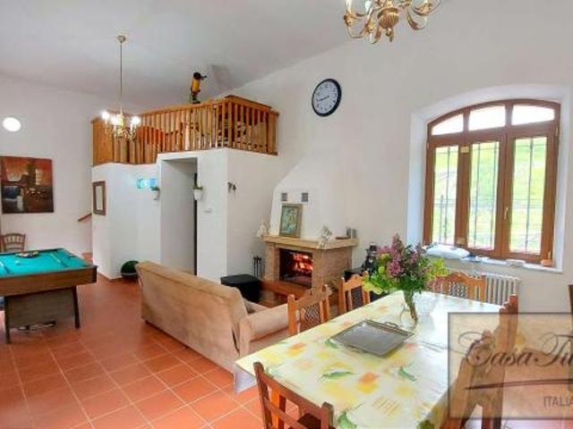Casa 4 camere da letto, Molazzana Tuscany DS85382918