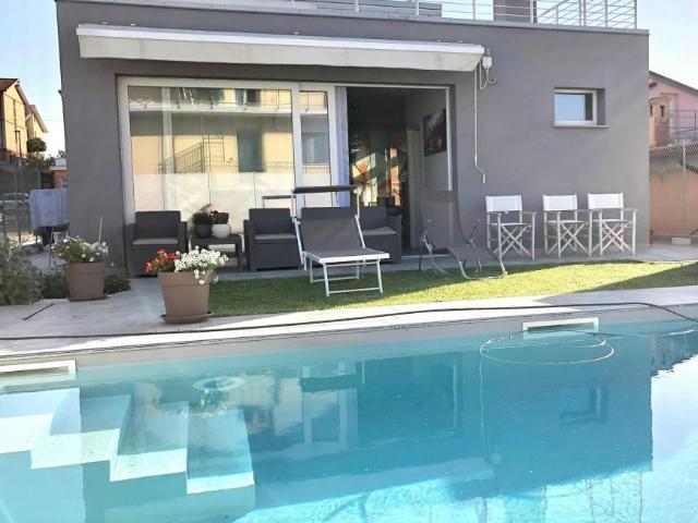 Casa 4 camere da letto, Mondolfo Mondolfo 61037 ELS65864266