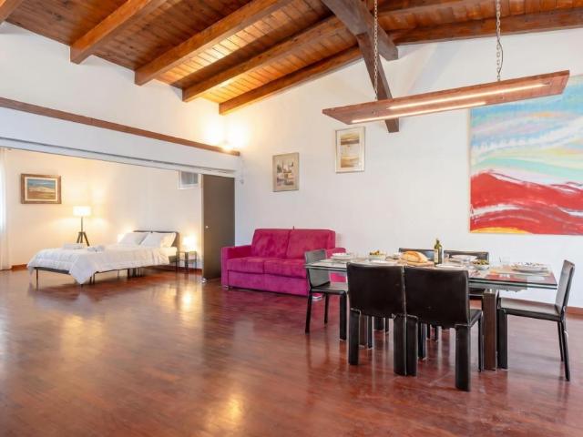 Casa 4 camere da letto, Bari Bari 70121 ES105136429