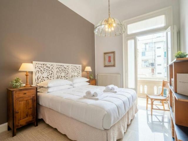 Casa 4 camere da letto, Bari Bari 70122 ES105136615