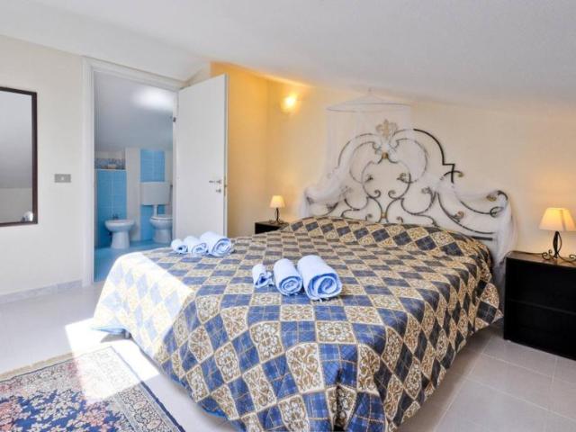 Casa 4 camere da letto, Fertilia Fertilia ES99388932