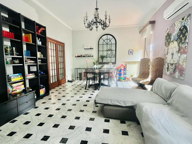 Casa 4 camere da letto, Viareggio Viareggio 55049 DLS77084261