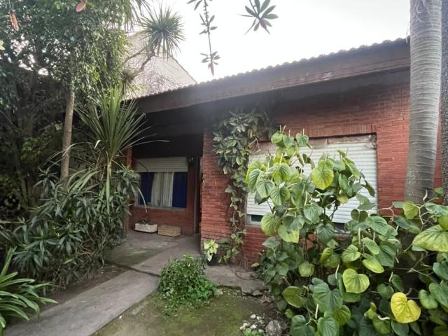 CASA 4 AMBIENTES ALQUILER BOSQUES FLORENIO VARELA