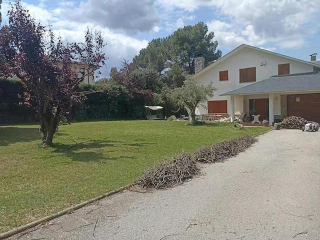 Casa 4 Dormitorio Seva Seva ELS103654524