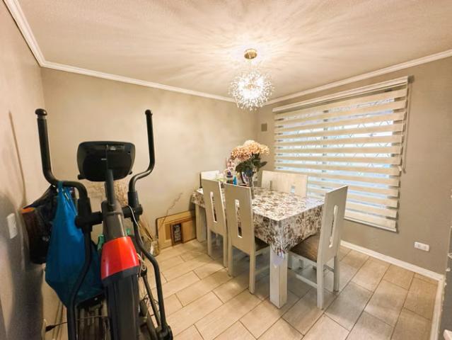 Casa 4 dormitorios 3 baños en chicureo | 4 dormitorios por 6890.00 en Colina