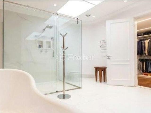 Casa, 4 dormitórios, 1050 m², em Jardim Petrópolis