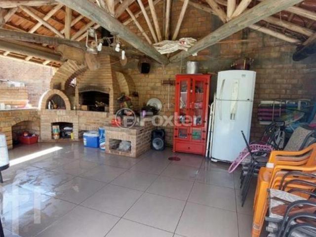 Casa, 4 dormitórios, 136 m², em Campo Novo