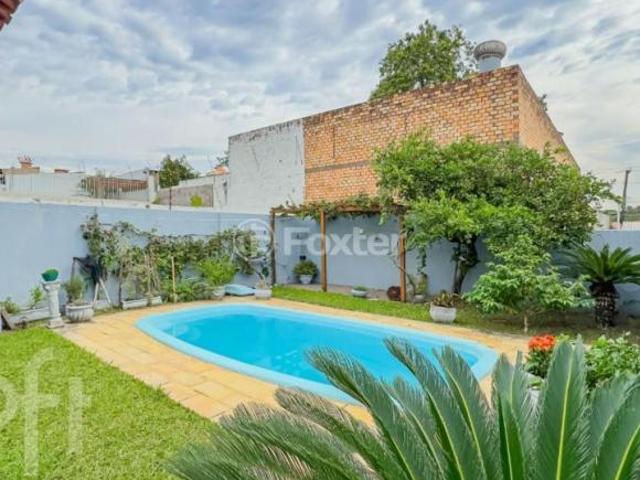 Casa, 4 dormitórios, 207.36 m², em Morro Santana