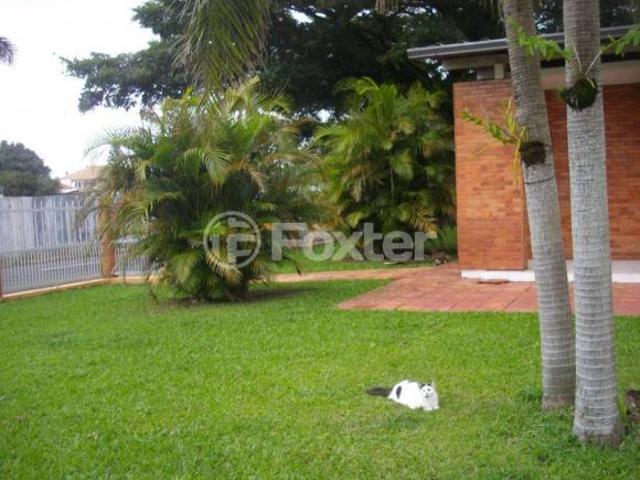 Casa, 4 dormitórios, 220 m², em Centro