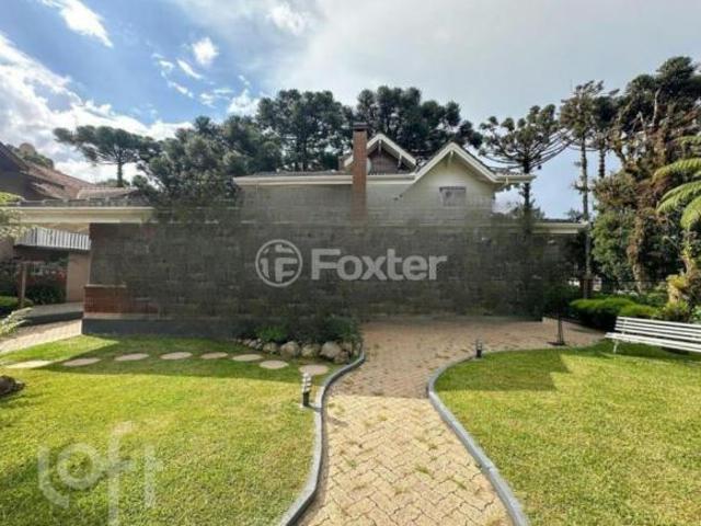Casa, 4 dormitórios, 259.36 m², em Ipê Amarelo