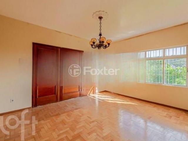 Casa, 4 dormitórios, 250 m², em Cascata
