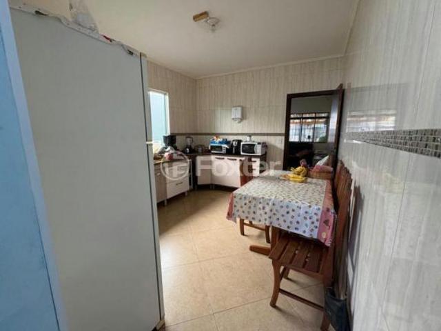 Casa, 4 dormitórios, 251 m², em Vila Guedes