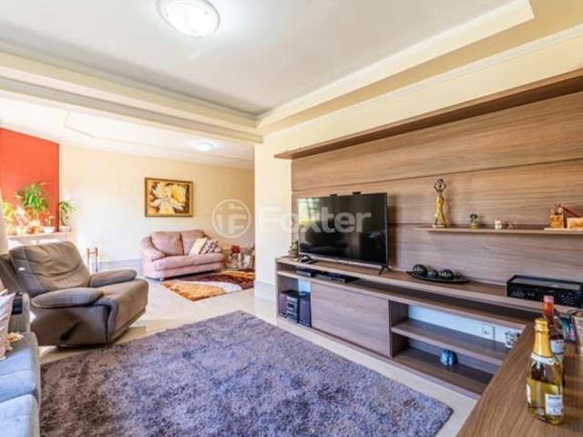 Casa, 4 dormitórios, 252 m², em Camaquã