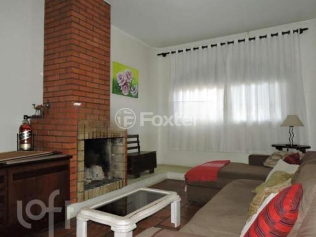 Casa, 4 dormitórios, 263.28 m², em Santa Catarina