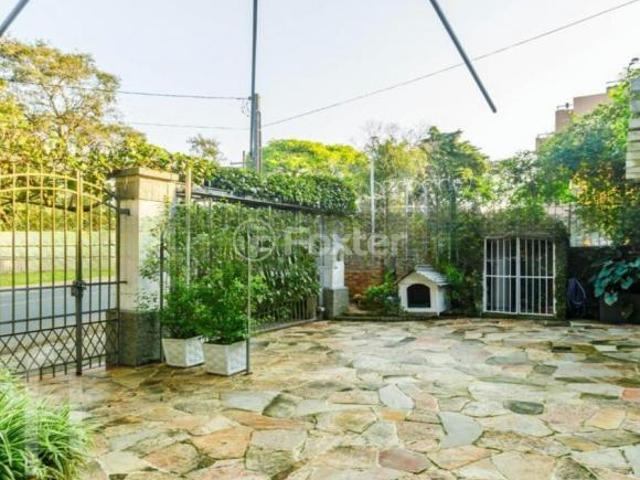 Casa, 4 dormitórios, 283.07 m², em Santa Tereza