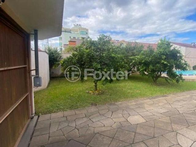 Casa, 4 dormitórios, 297 m², em Fião