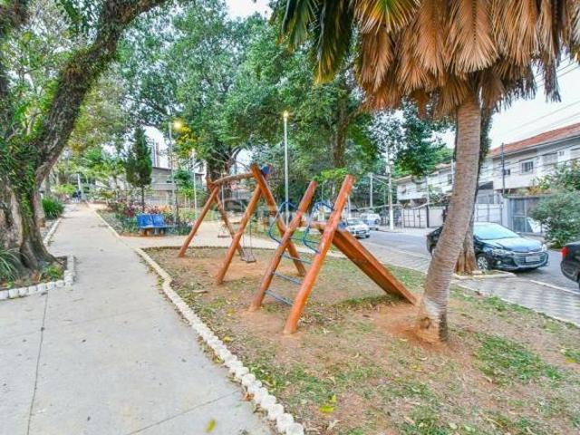 Casa, 4 dormitórios, 290 m², em Vila Mariana