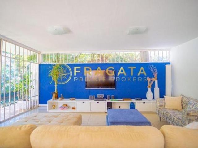 Casa, 4 dormitórios, 2 suítes, 5 vagas de garagem, 800m² à venda Pacaembu São Paulo/SP