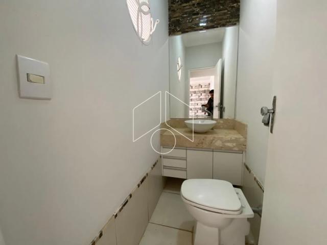 Casa 4 dormitórios, 2 suítes, 5 banheiros e 4 vagas no bairro Marília, Marília