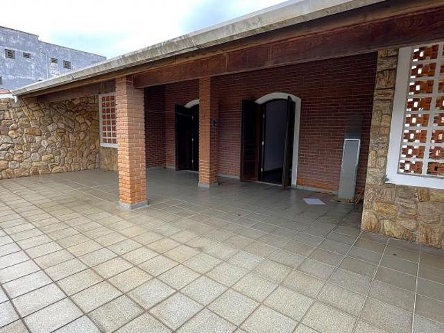 Casa 4 dormitórios 305 m2 Reformada c/ Quintal e Edícula no Bosque dos Eucalipto