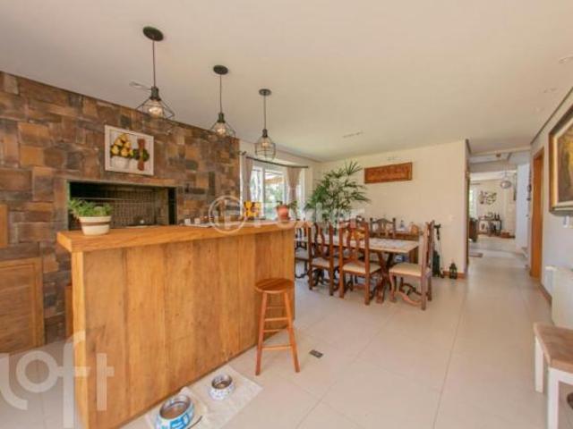 Casa, 4 dormitórios, 310 m², em Vale das Colinas