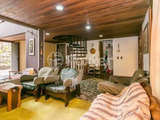 Casa, 4 dormitórios, 311 m², em Glória