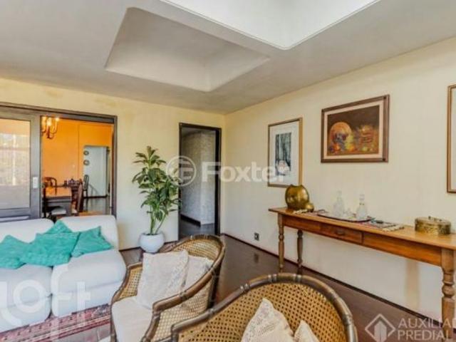 Casa, 4 dormitórios, 320 m², em Vila Assunção