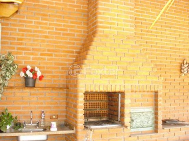 Casa, 4 dormitórios, 320 m², em Vila das Mercês