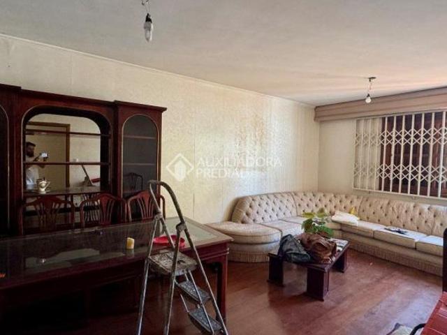 Casa 4 dormitórios 350m2 privativos 4 vagas de garagem no bairro Azenha