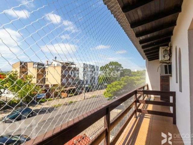Casa, 4 dormitórios, 370 m², em Camaquã