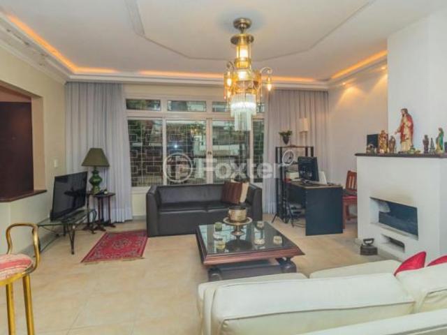 Casa, 4 dormitórios, 380 m², em Três Figueiras