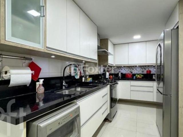 Casa, 4 dormitórios, 395 m², em Vila Conceição
