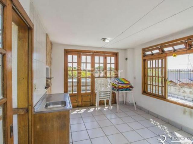 Casa, 4 dormitórios, 455 m², em São Sebastião