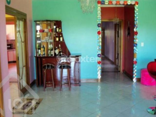 Casa, 4 dormitórios, 495 m², em Hípica