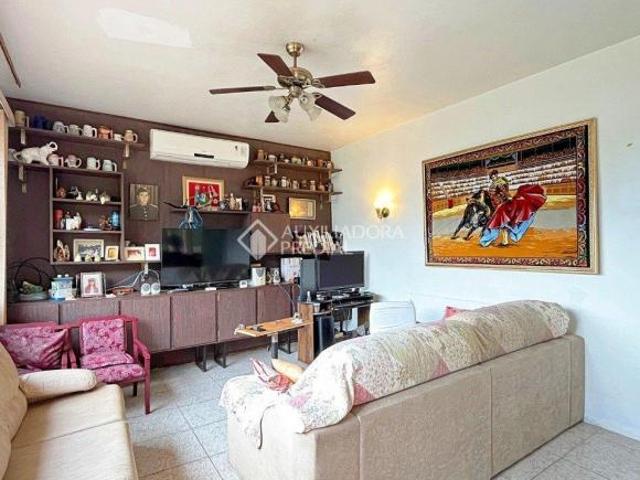 CASA 4 DORMITORIOS 6 VAGAS 244 M2, TERRENO COM 534 M2