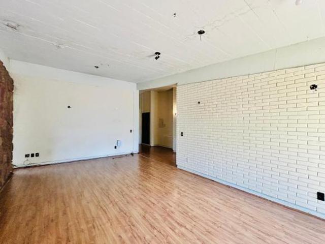 Casa 4 Dormitórios com Suíte no Bairro Vila Assunção num terreno de 1.438m2