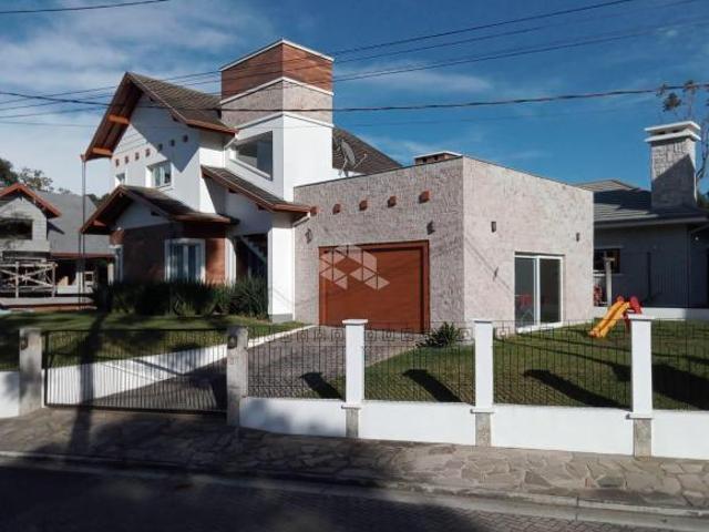 Casa 4 dormitórios a venda em Gramado